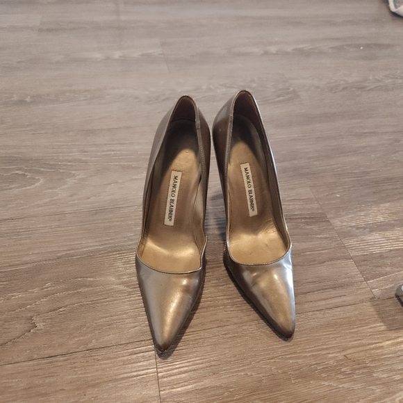 Manolo Blahnik heels - Picture 1 of 8